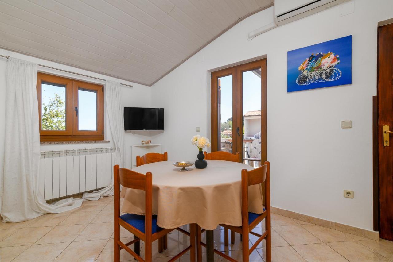 Apartments By The Sea Duga Luka - Prtlog, Labin - 2335 Extérieur photo